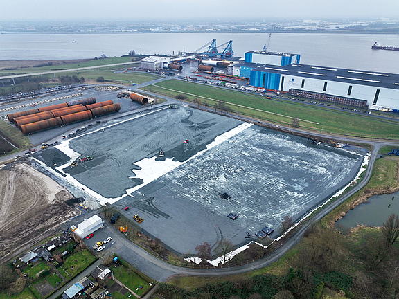 Geogrid-reinforced access routes & crane parking areas in wind farm construction Overview of geogrid-reinforced access routes and crane parking areas in wind farm construction