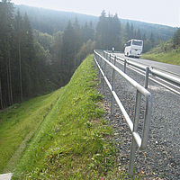 Greened geotextile steep slope with the Fortrac T geogrid from the HUESKER ecoLine