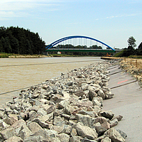 Installation of erosion control mats and riprap revetment for erosion control of the Dortmund-Ems Canal