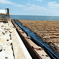 Concrete mats in the bottom protection